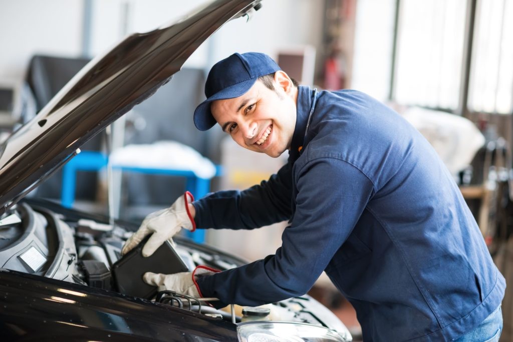 Os Sinais de que sua Bateria Automotiva Precisa Ser Substituída